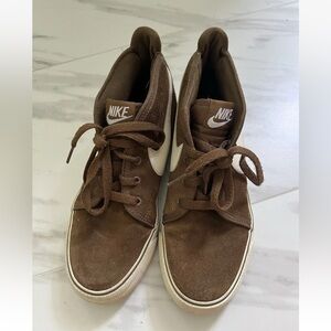 Nike Toki Brown High Top Sneaker, Suede, Men’s Sz 6, Women Sz 8, Cozy, Vintage